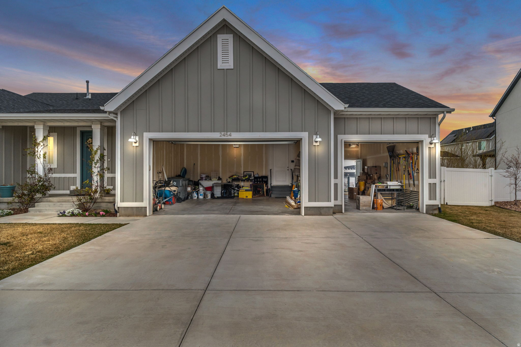 MAPLETON GROVE - Residential