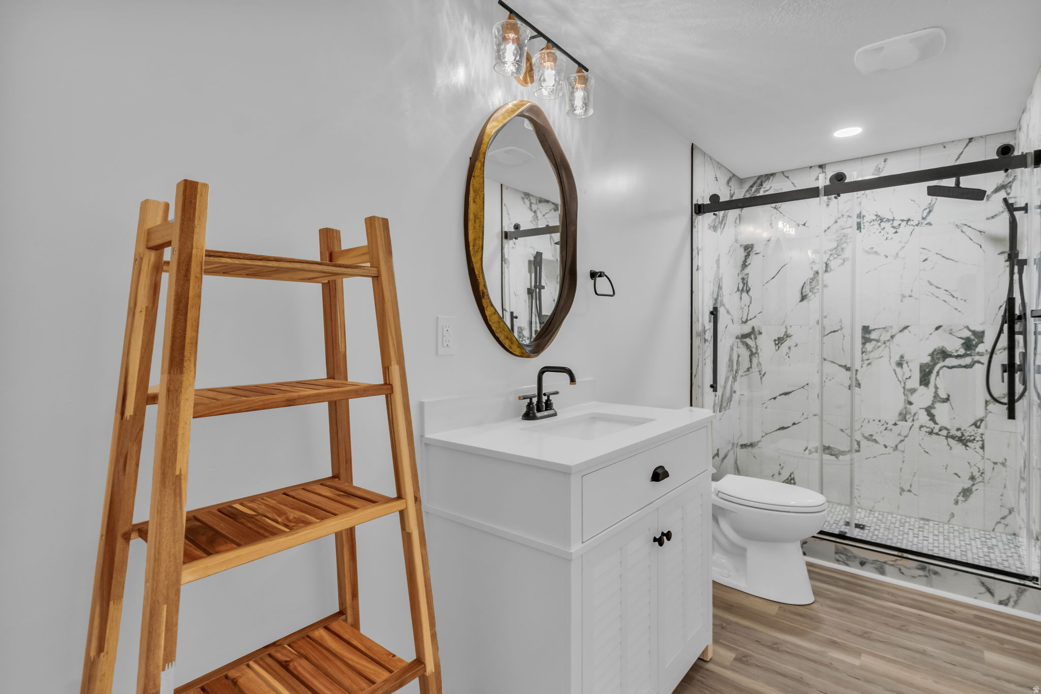 MAPLETON GROVE - Residential