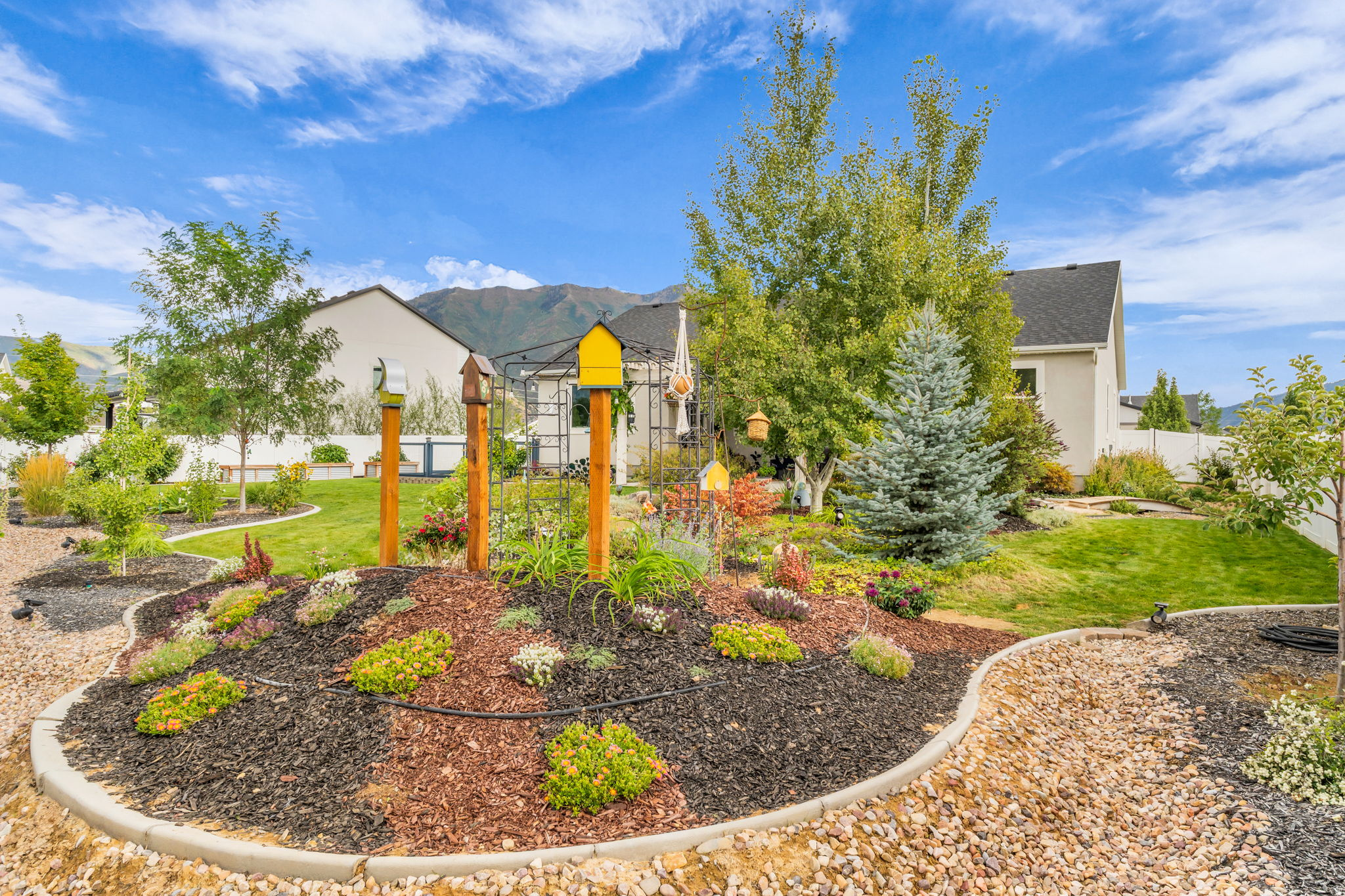 MAPLETON GROVE - Residential