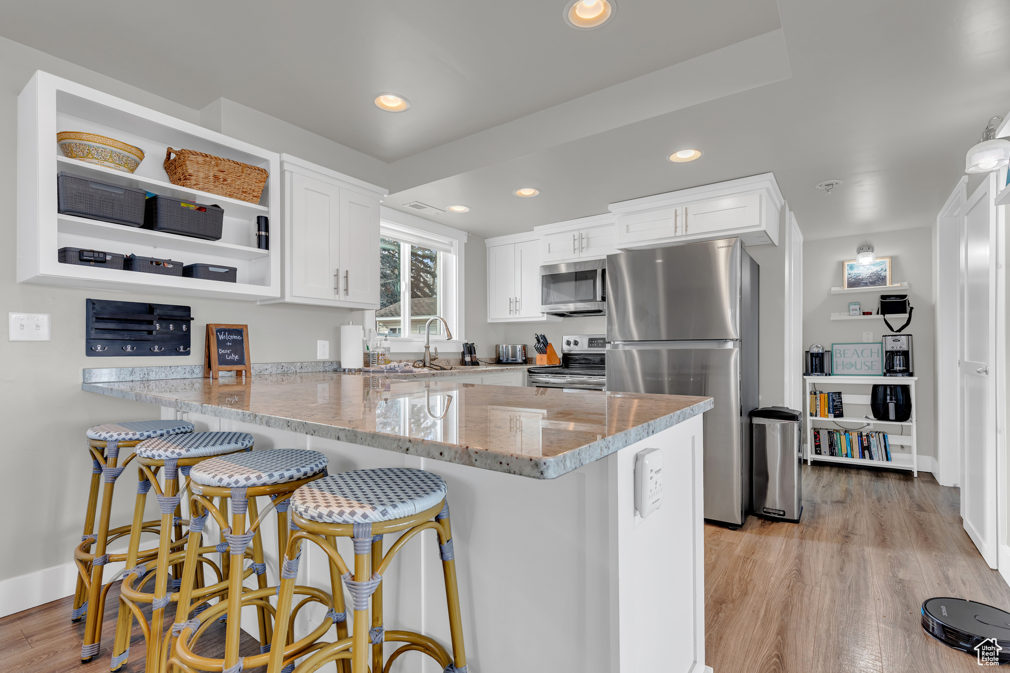 660 S Bear Lake Blvd, Garden City, Utah image 6
