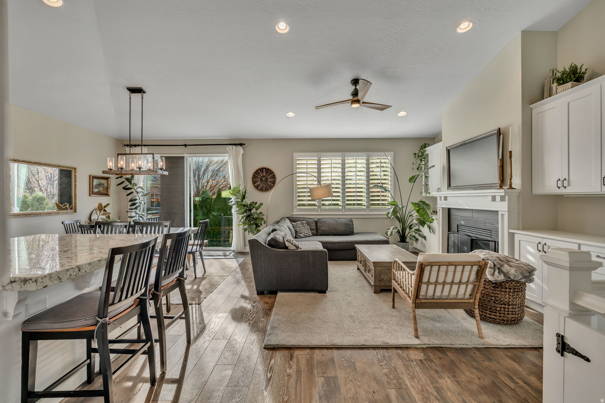 VILLAGE - Residential