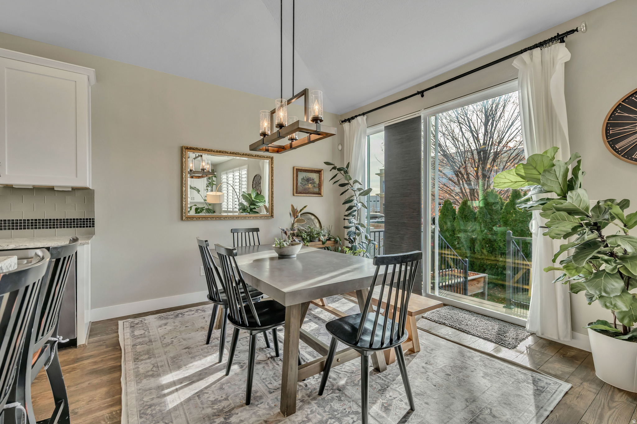 VILLAGE - Residential