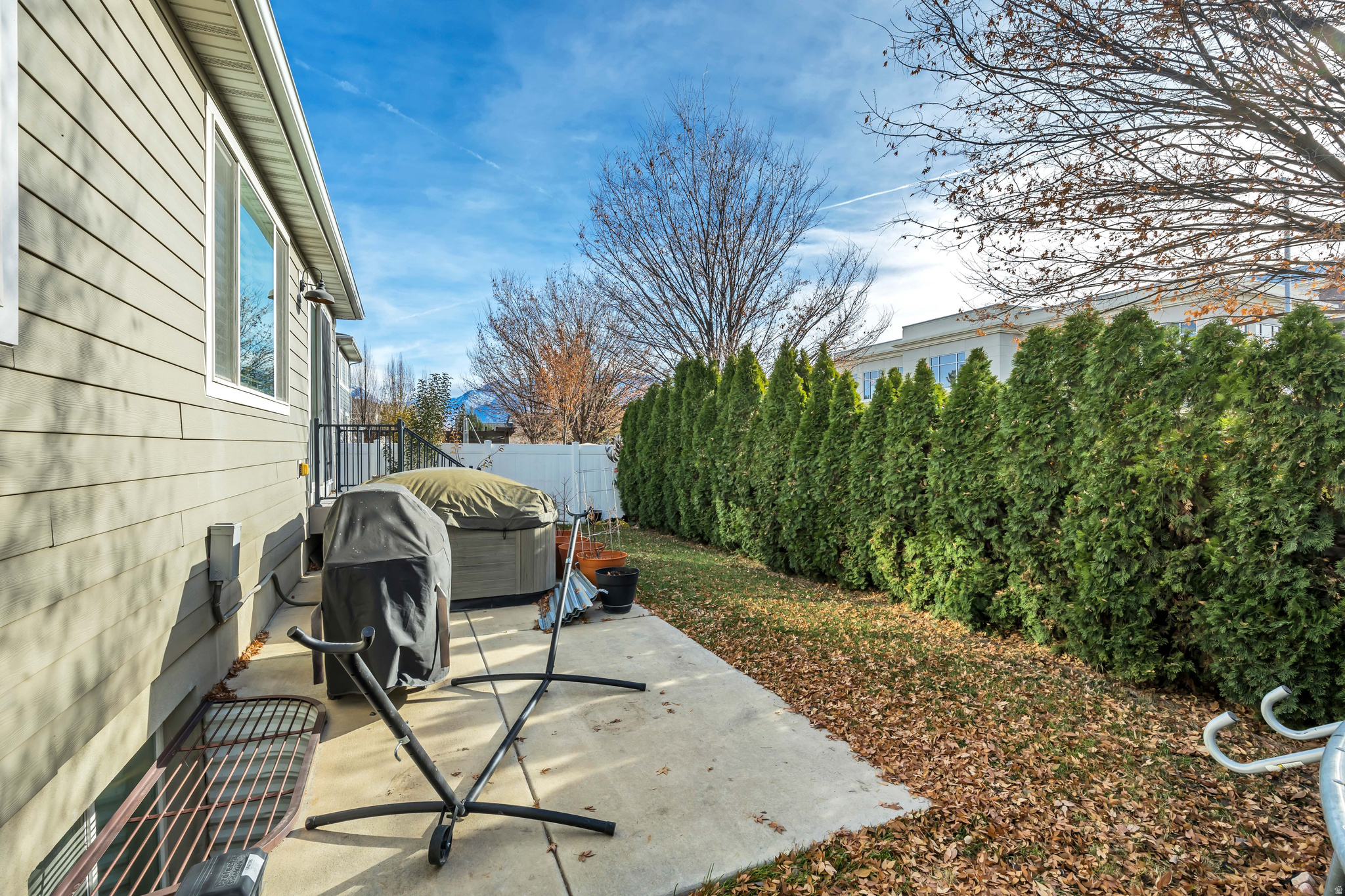 VILLAGE - Residential