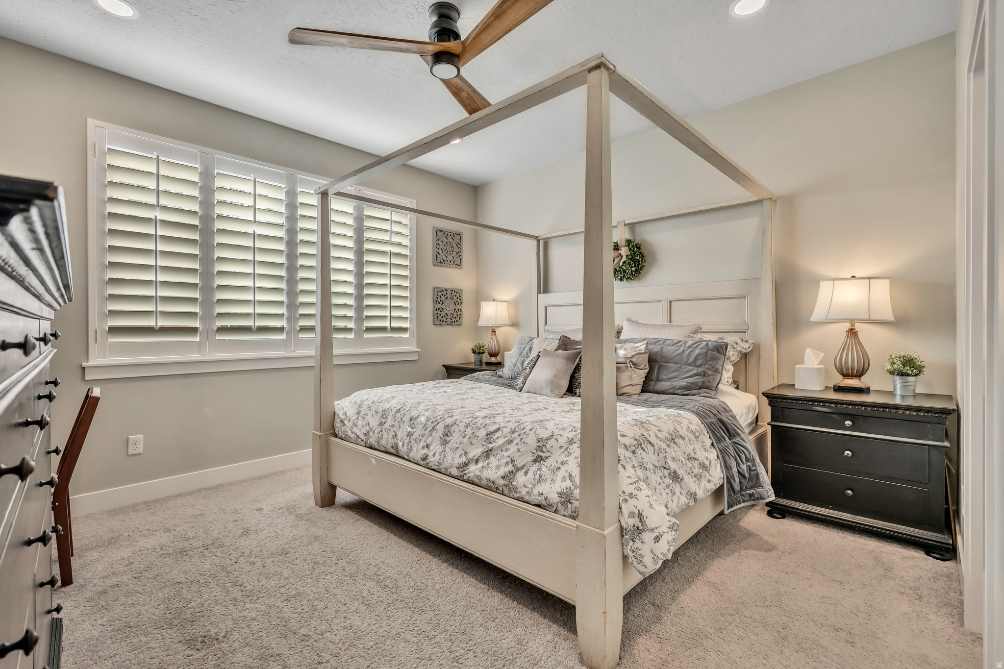 VILLAGE - Residential