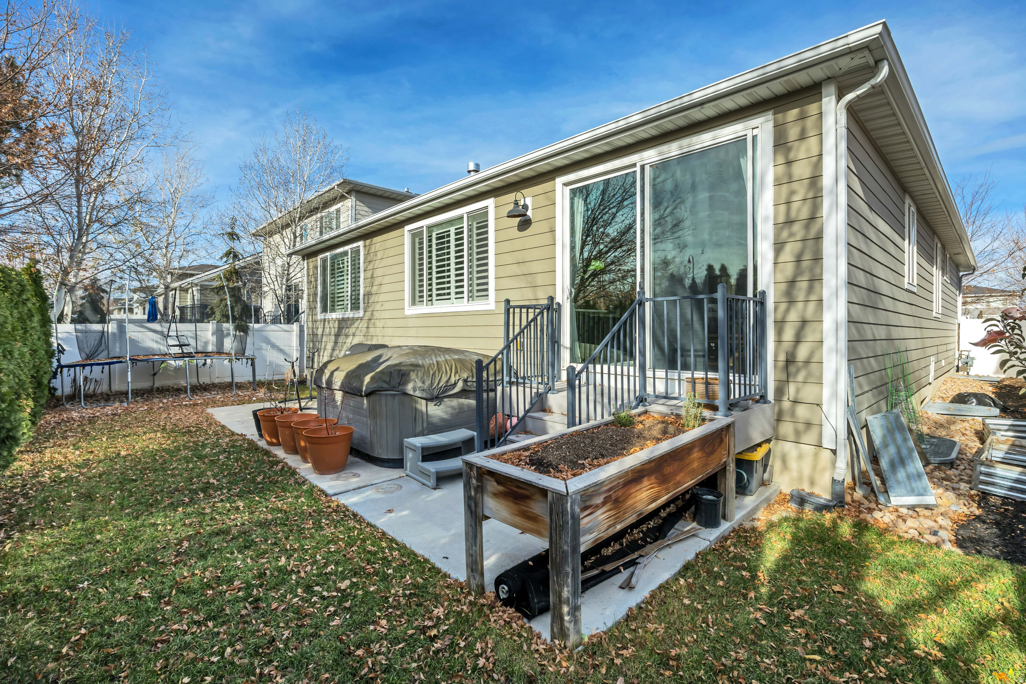 VILLAGE - Residential