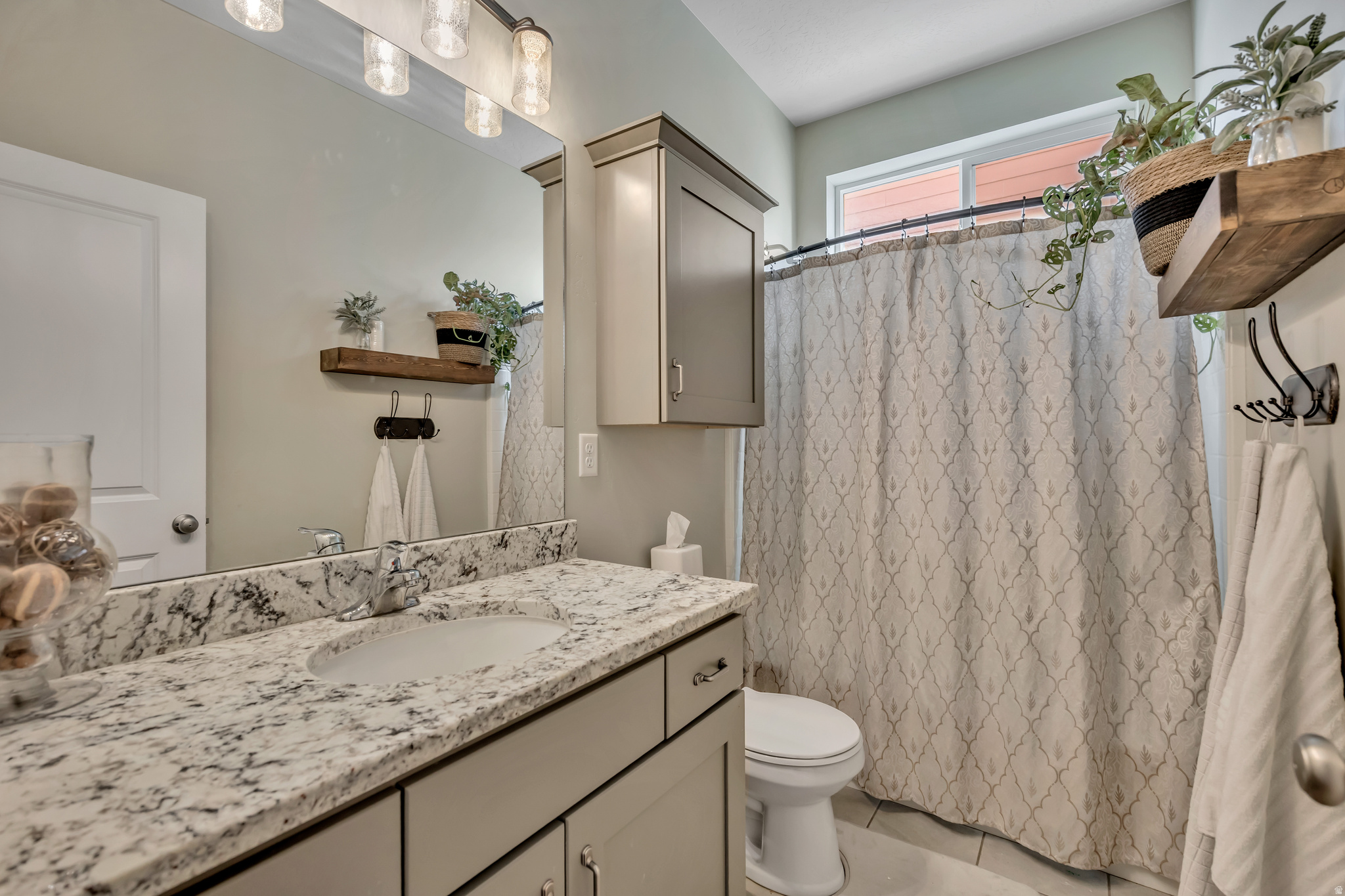 VILLAGE - Residential