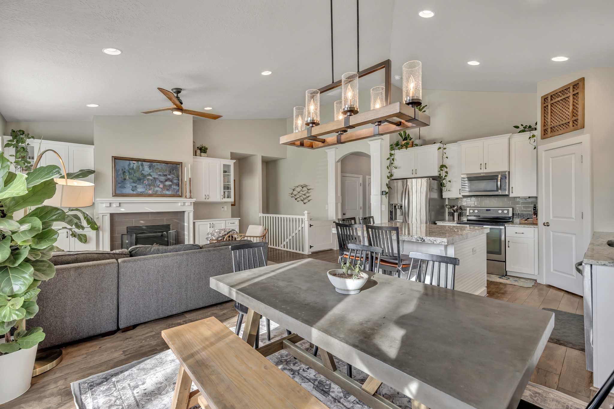 VILLAGE - Residential