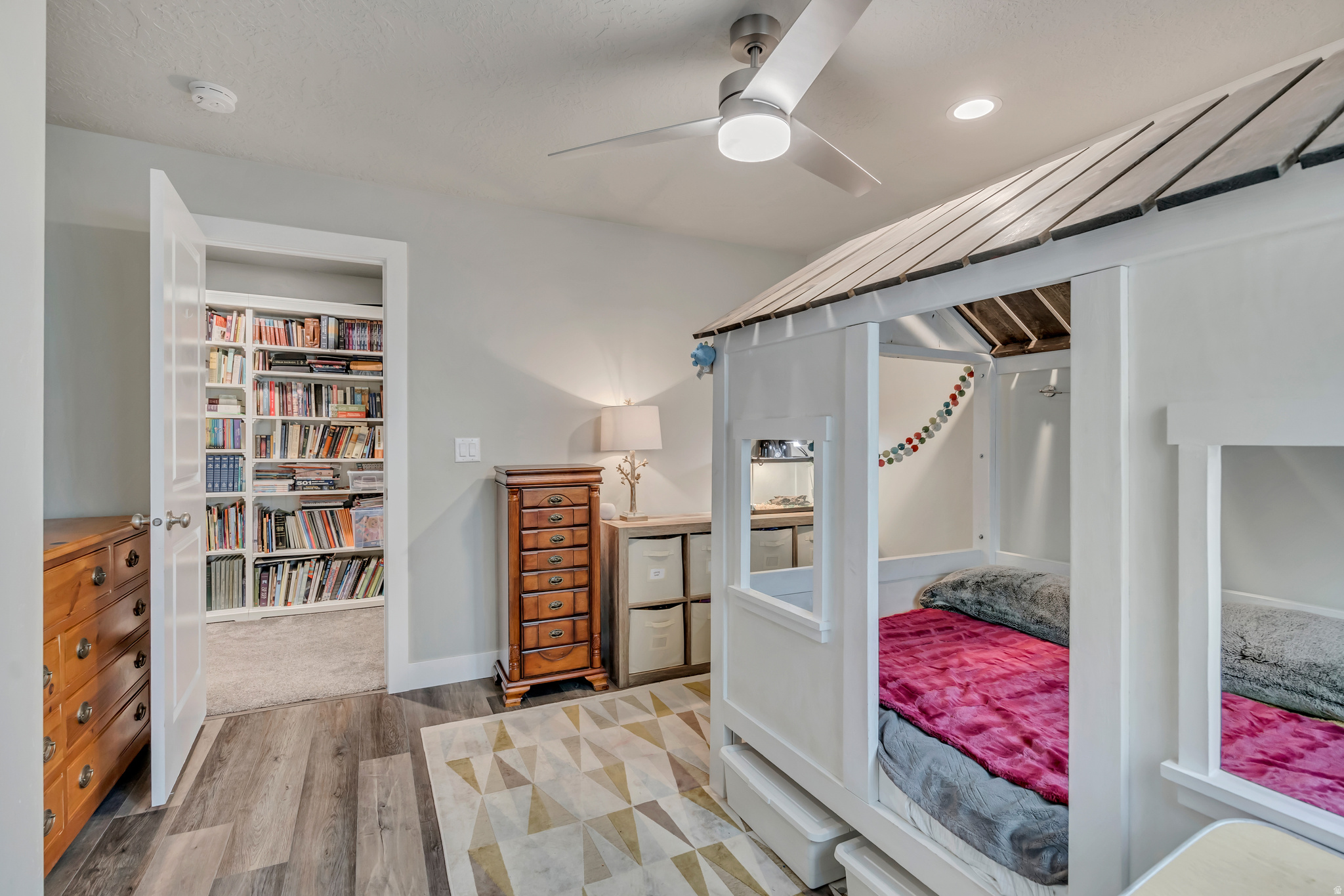 VILLAGE - Residential