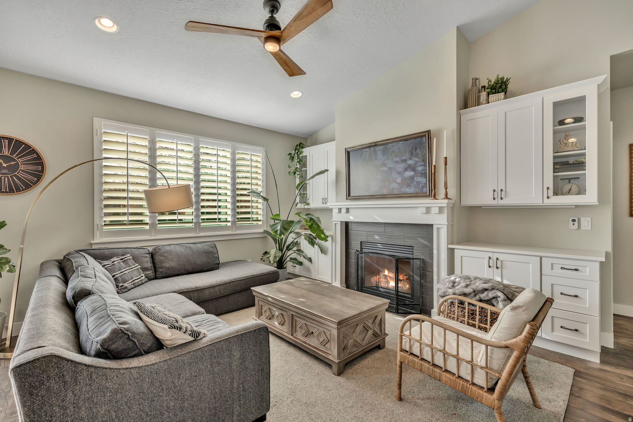 VILLAGE - Residential