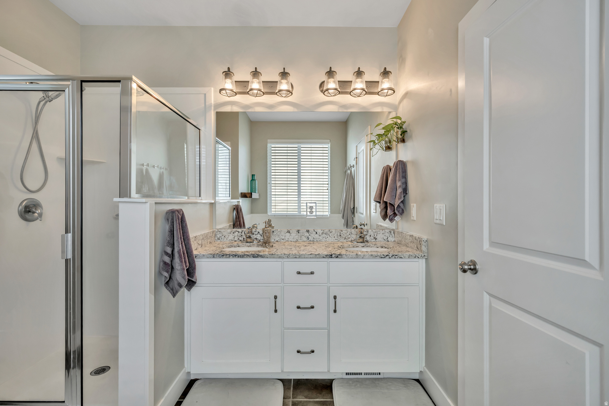 VILLAGE - Residential