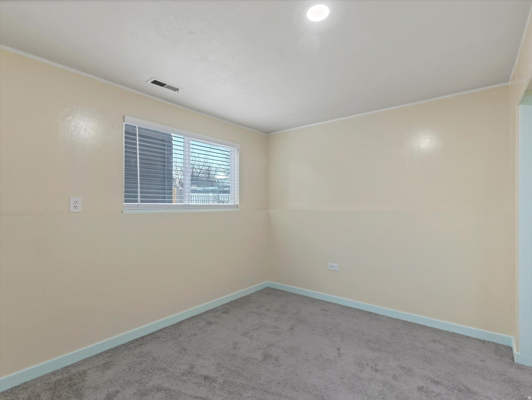 VALLEY DOWN #4 - Residential