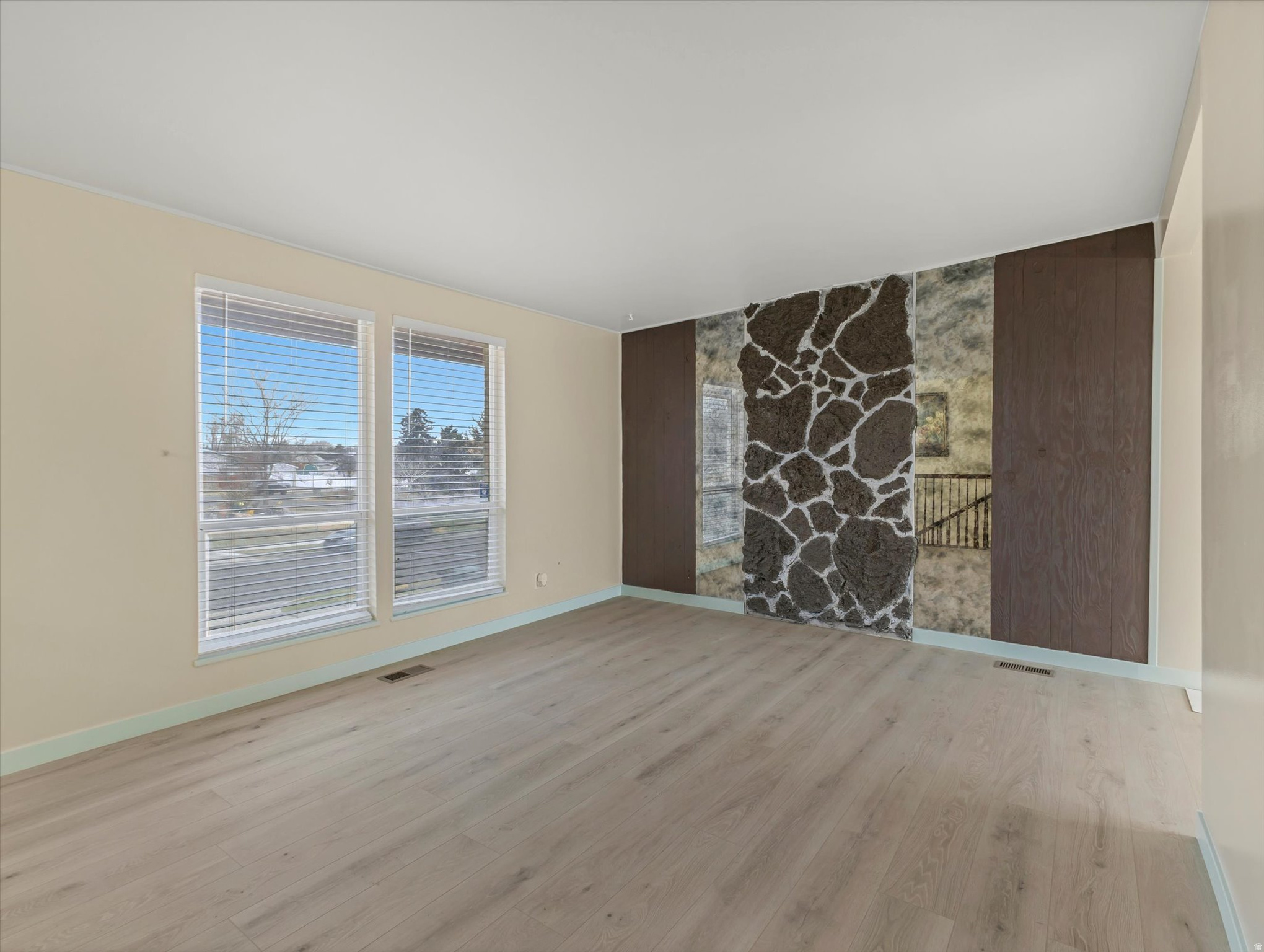 VALLEY DOWN #4 - Residential