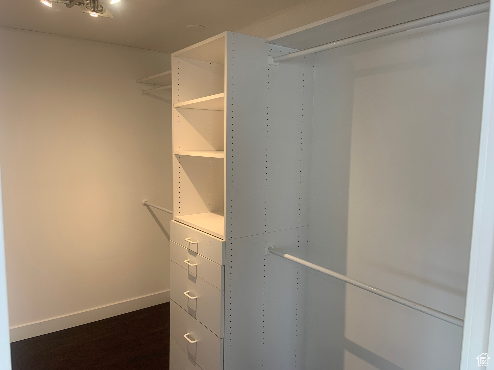 WHITE CITY - Residential