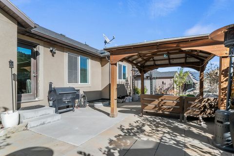 Tiny photo for 4042 E YAKIMA WAY #2, Eagle Mountain, UT 84005 (MLS # 2120776)