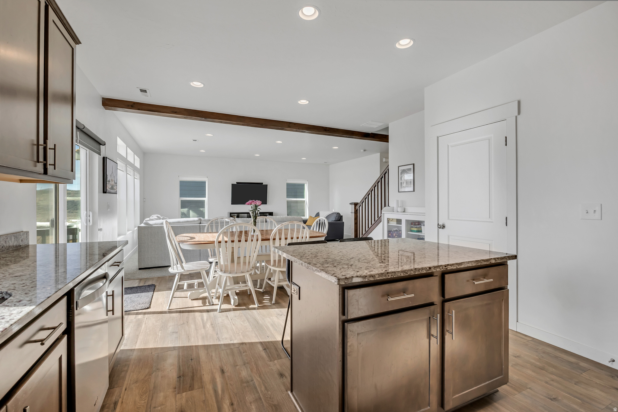 SCENIC MOUNTAIN - Residential