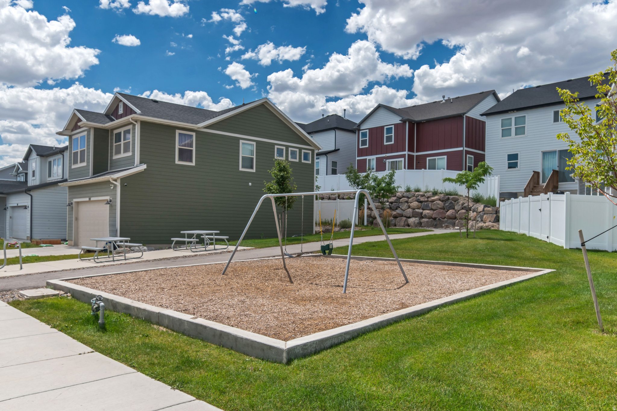 SCENIC MOUNTAIN - Residential