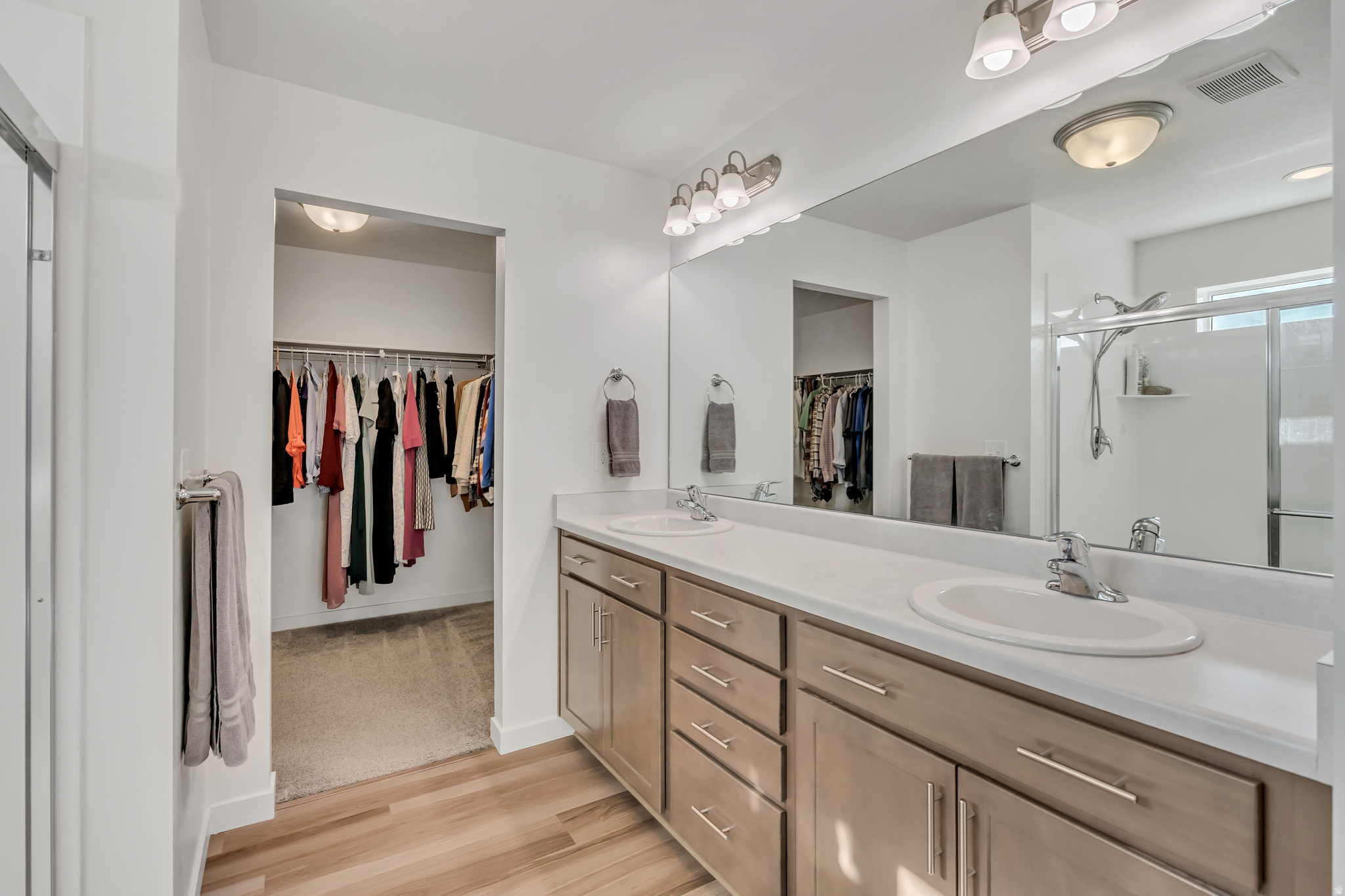 SCENIC MOUNTAIN - Residential