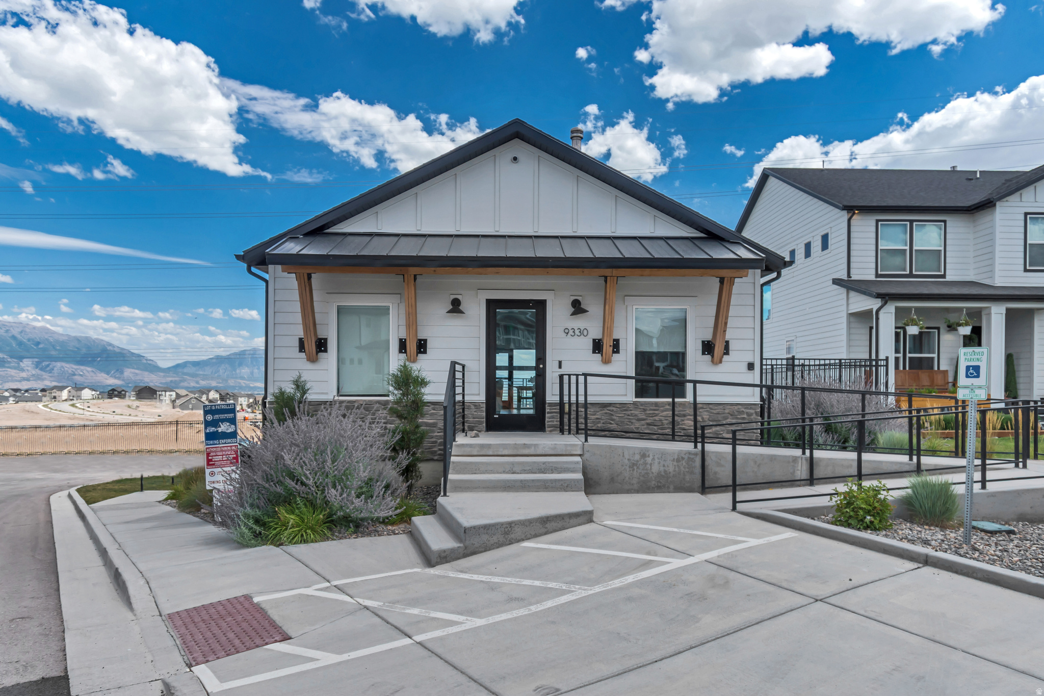 SCENIC MOUNTAIN - Residential