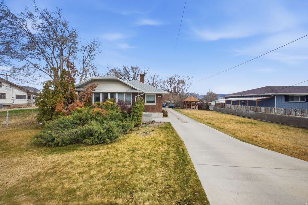 Photo of 12341 S REDWOOD RD, Riverton, UT 84065 (MLS # 2140678)