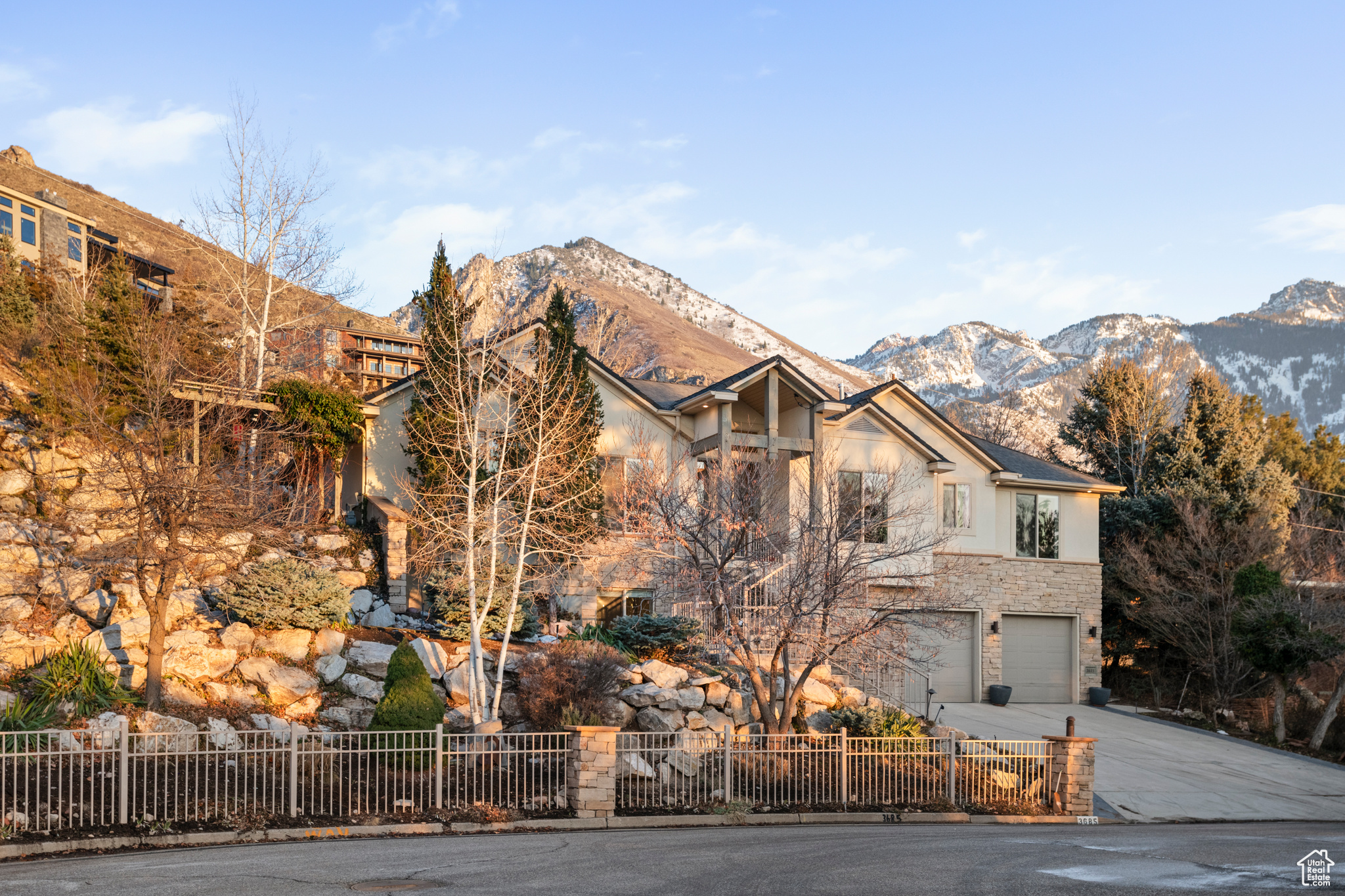 3685 S Gilroy Cir, Salt Lake City, Utah image 8