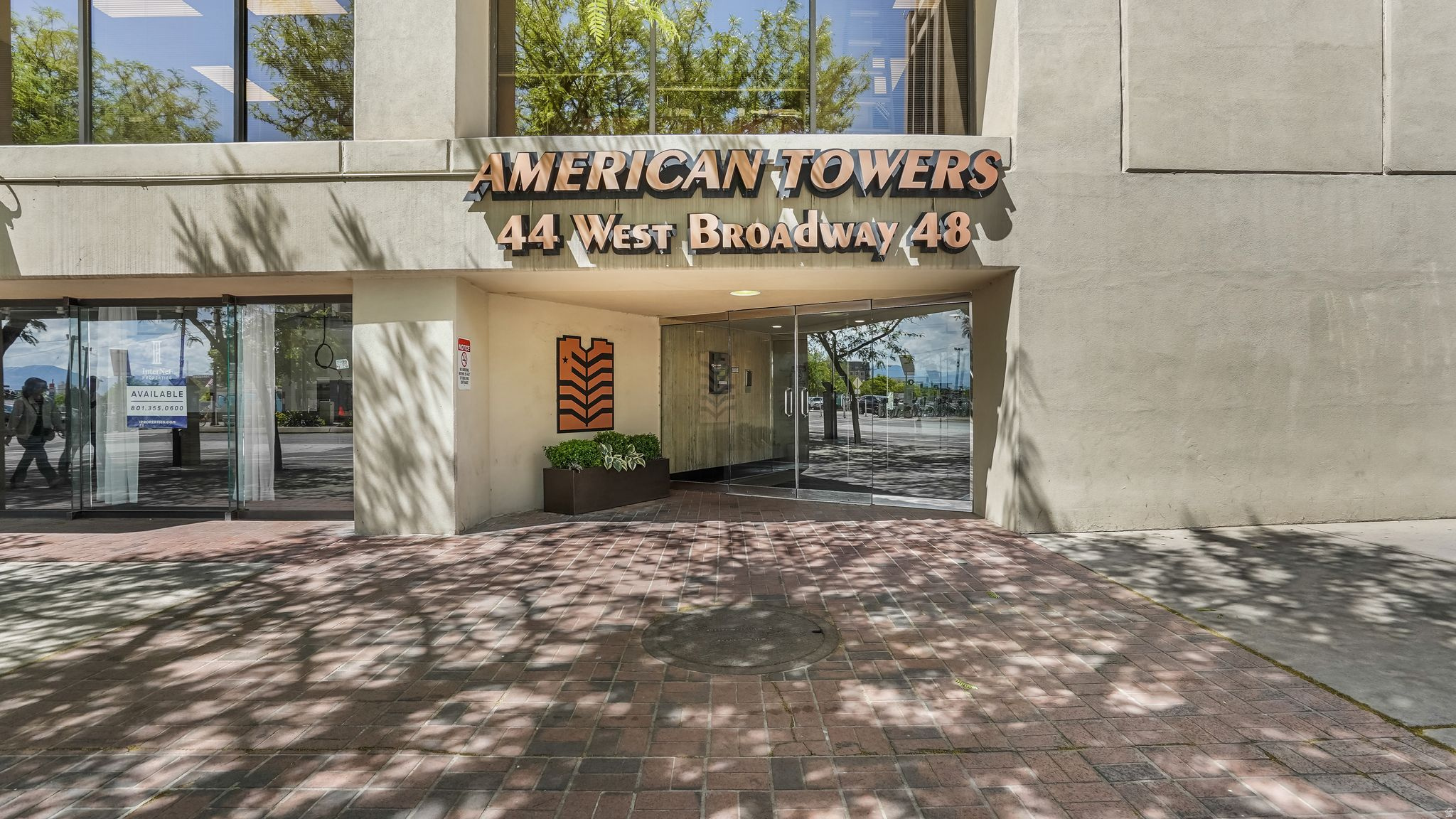 AMERICAN TOWERS - Residential