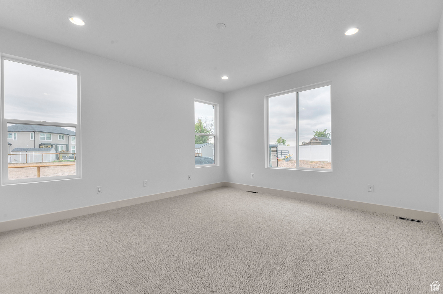 HAVEN PARKWAY EST 402 - Residential