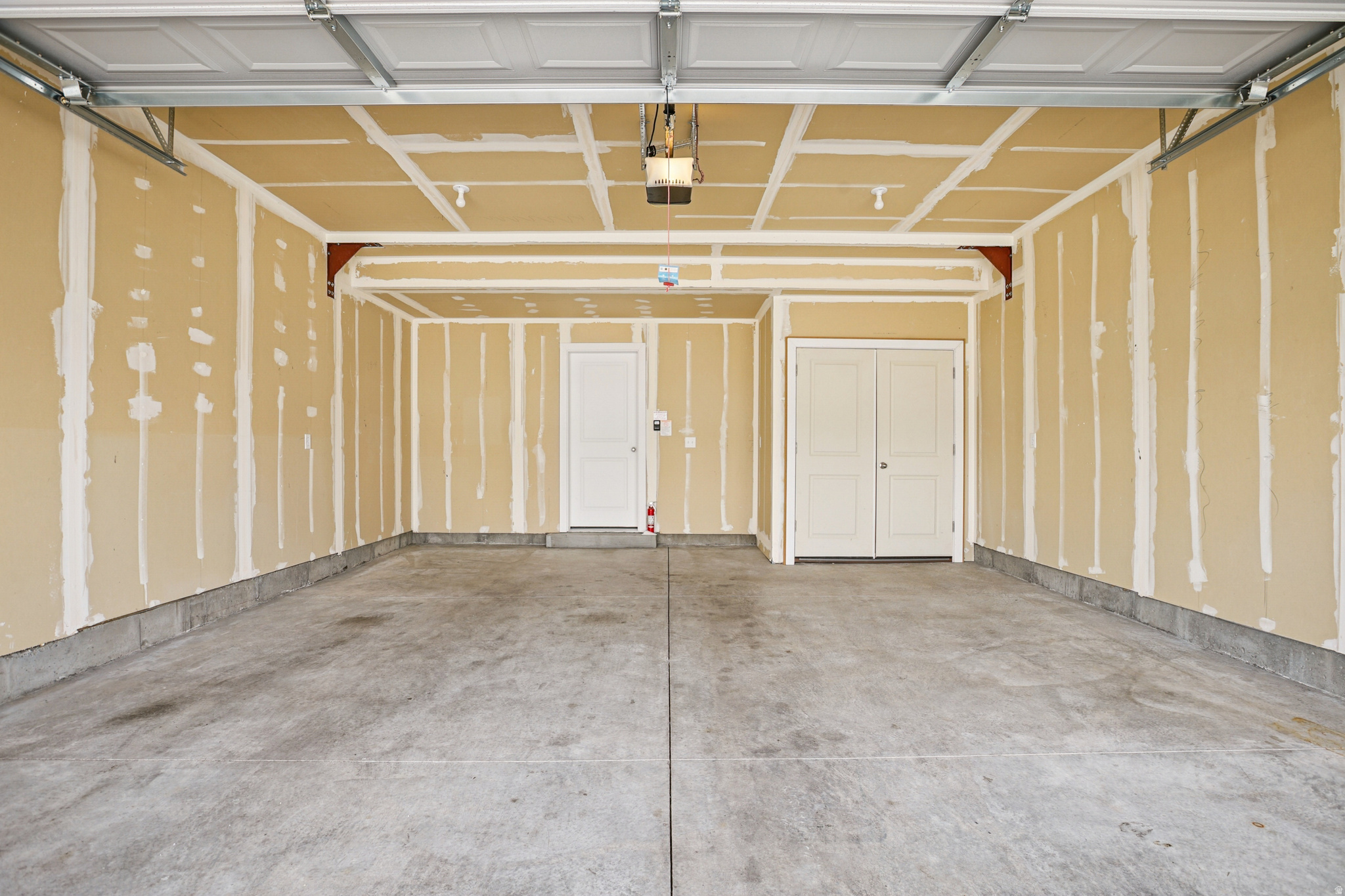 GLEN HOLLOW - Residential