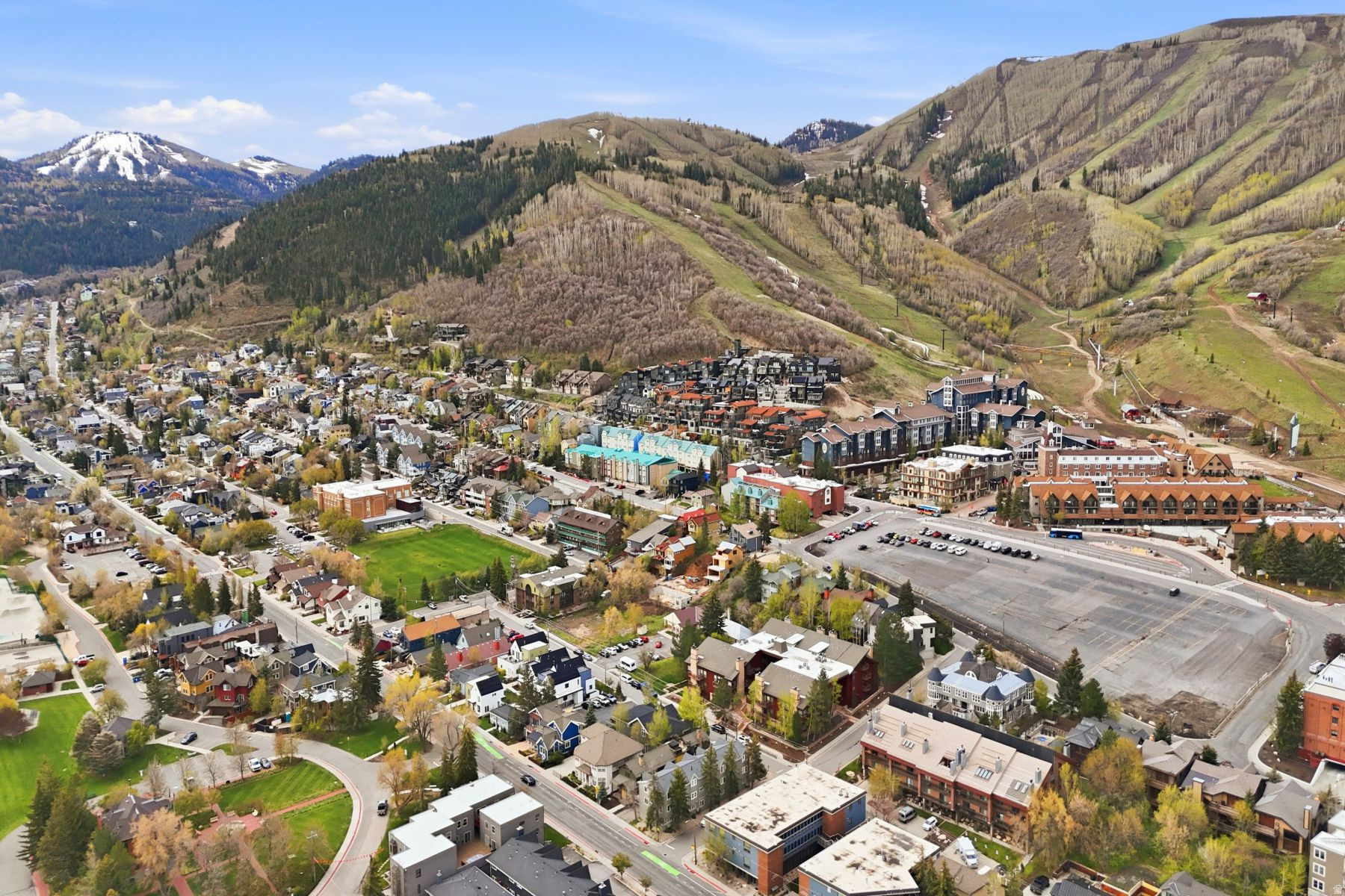 SILVER CLIFF VILLAGE - Residential
