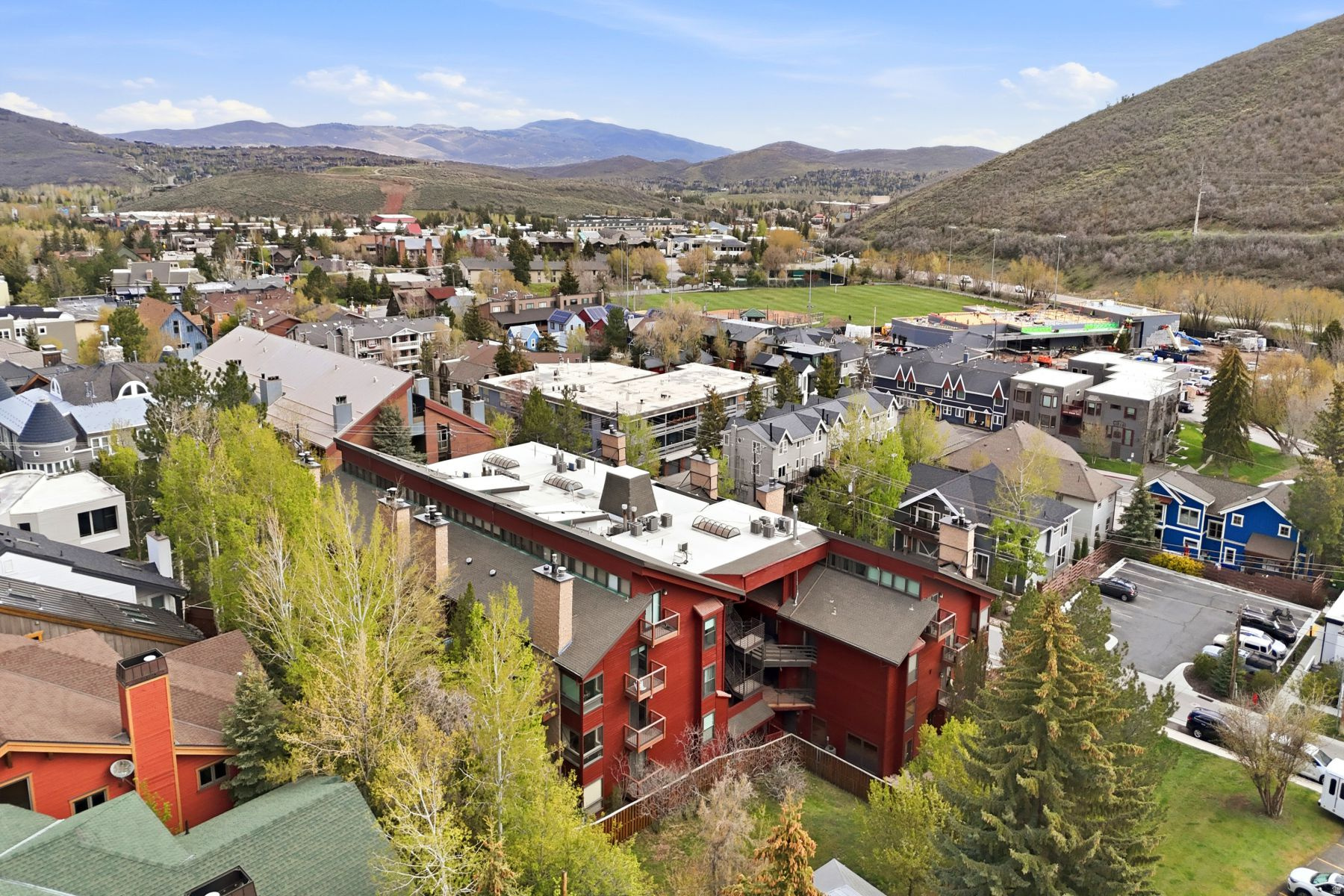 SILVER CLIFF VILLAGE - Residential