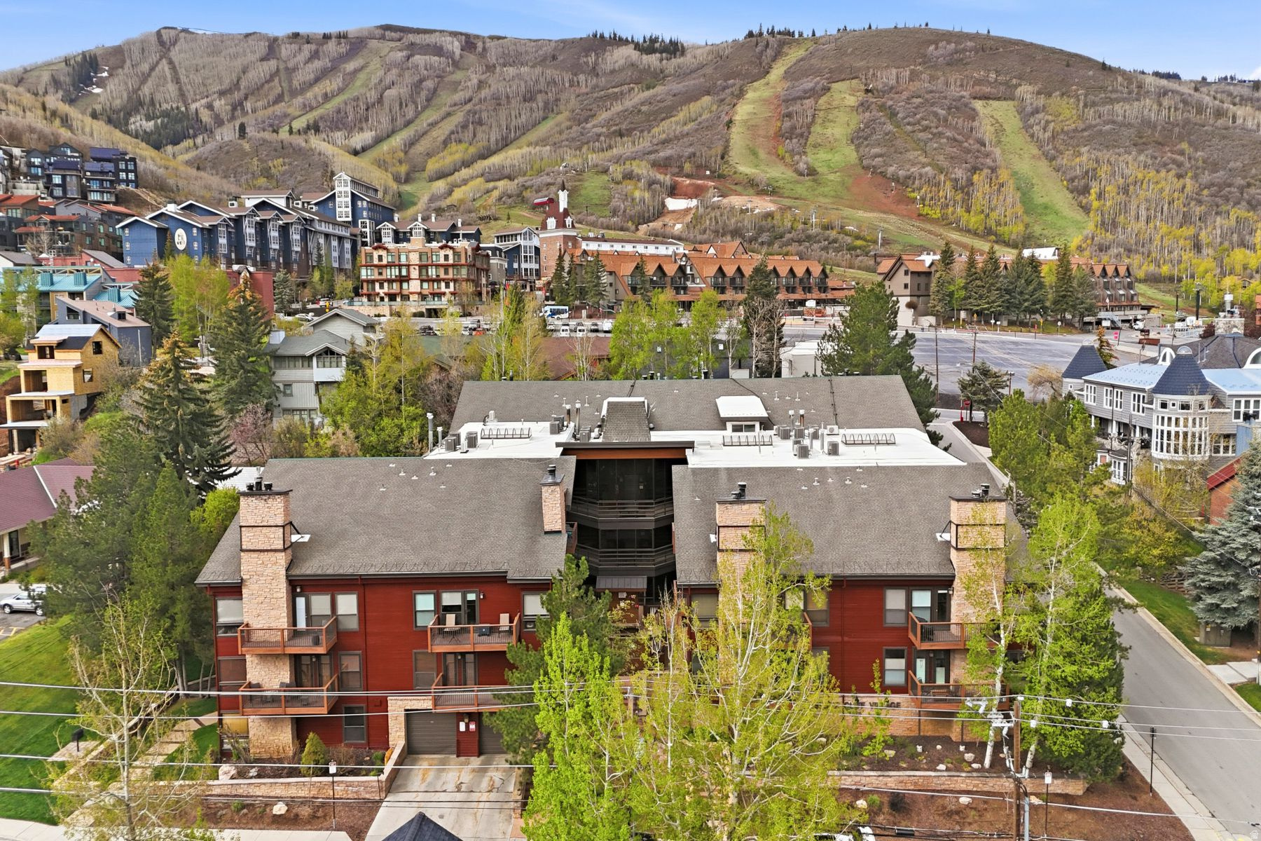 SILVER CLIFF VILLAGE - Residential