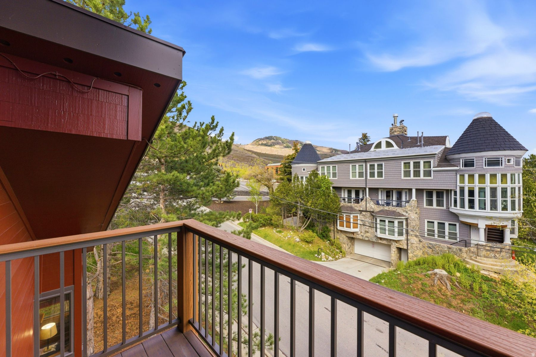 SILVER CLIFF VILLAGE - Residential
