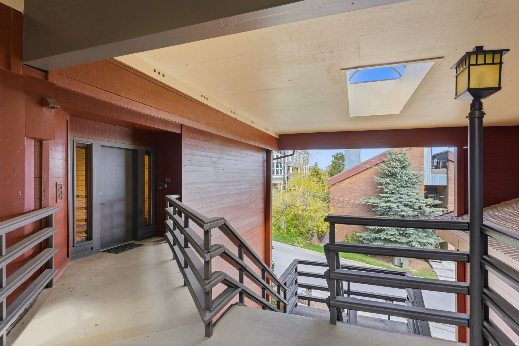 SILVER CLIFF VILLAGE - Residential