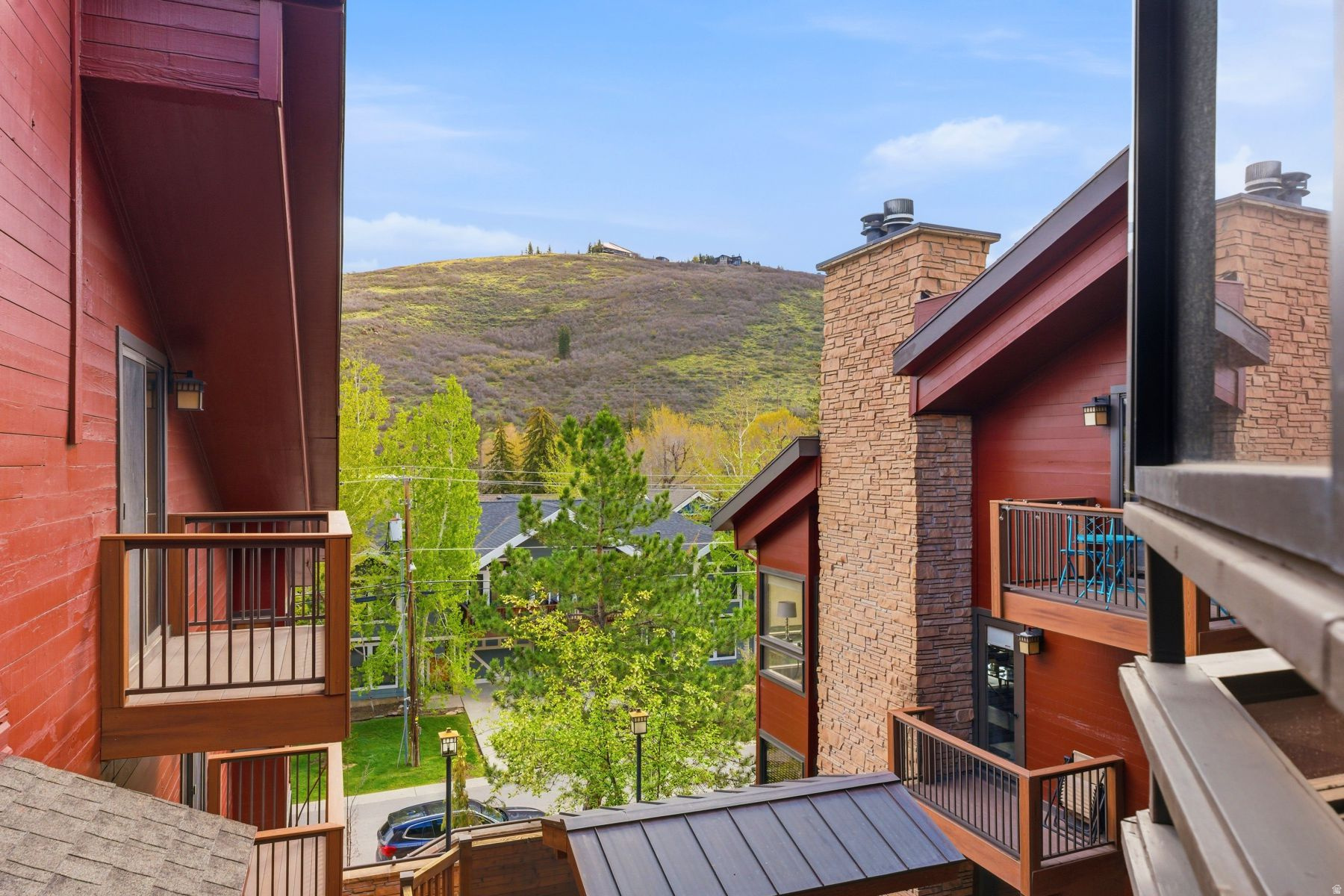 SILVER CLIFF VILLAGE - Residential