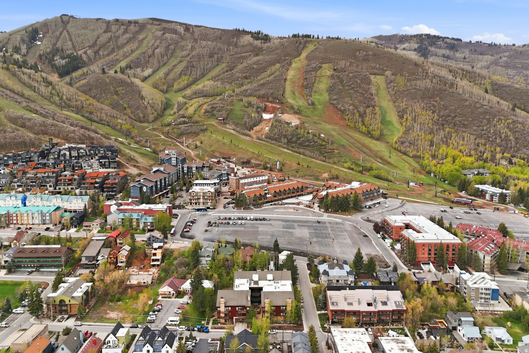 SILVER CLIFF VILLAGE - Residential