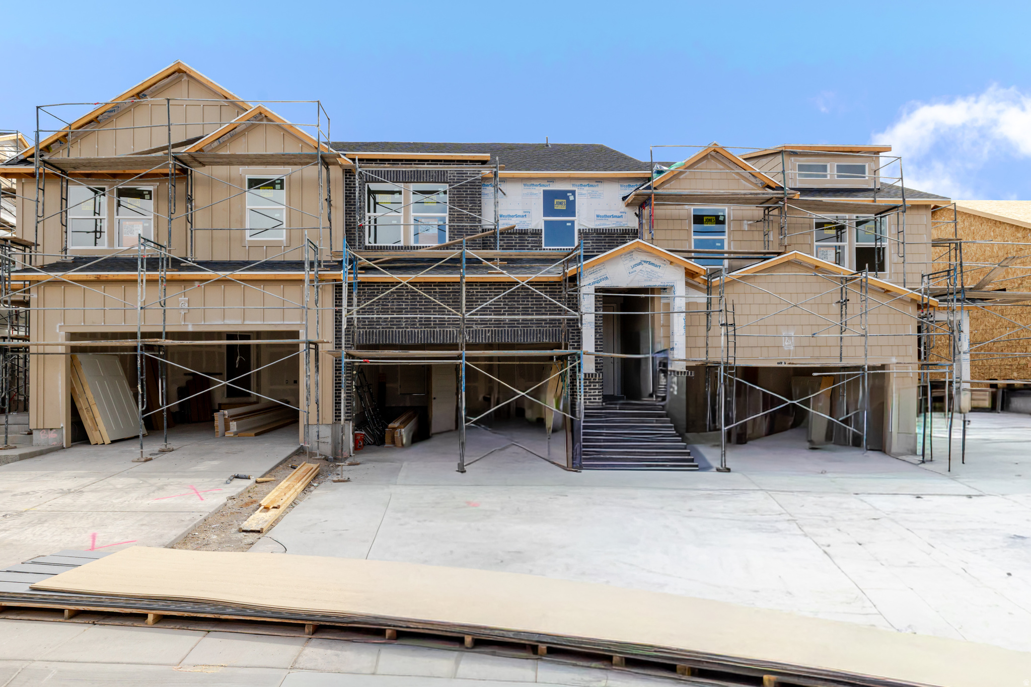 RIDGEHORNE - Residential