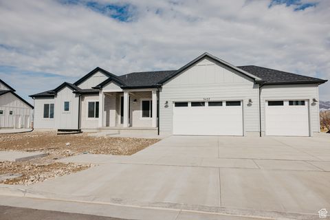 Photo of 2311 S 3550 ATWOOD E, Spanish Fork, UT 84660 (MLS # 2105573)