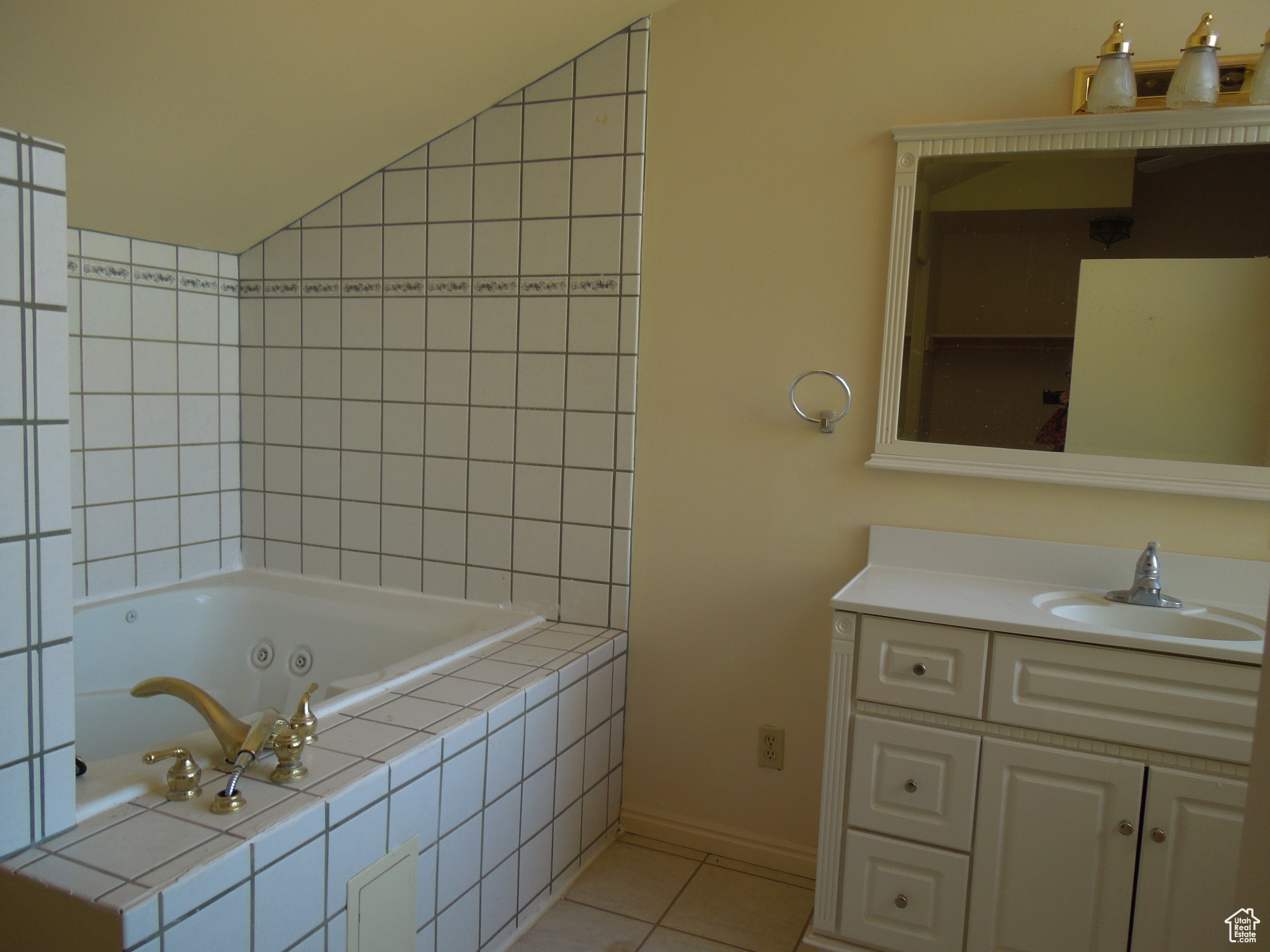 CASTLE VALLEY RIVER RANCHOS - Residential