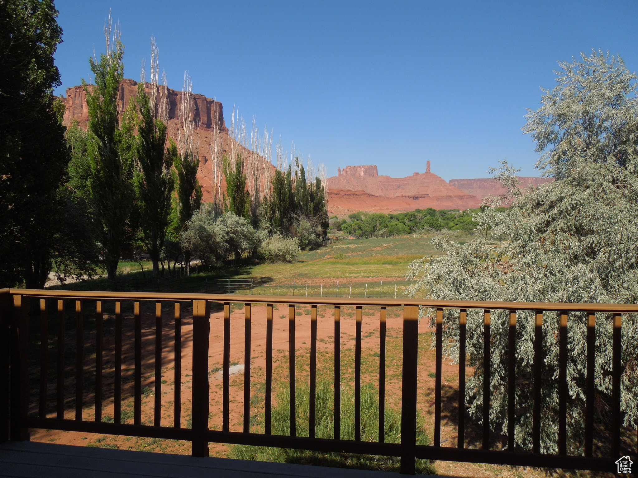 CASTLE VALLEY RIVER RANCHOS - Residential