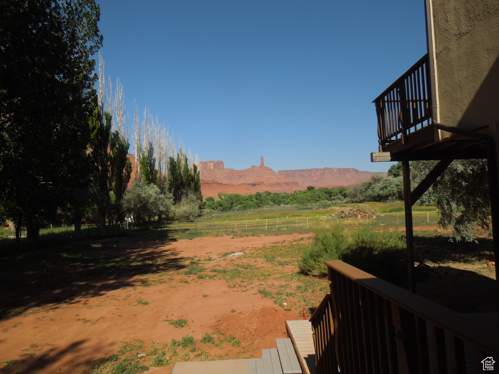 CASTLE VALLEY RIVER RANCHOS - Residential