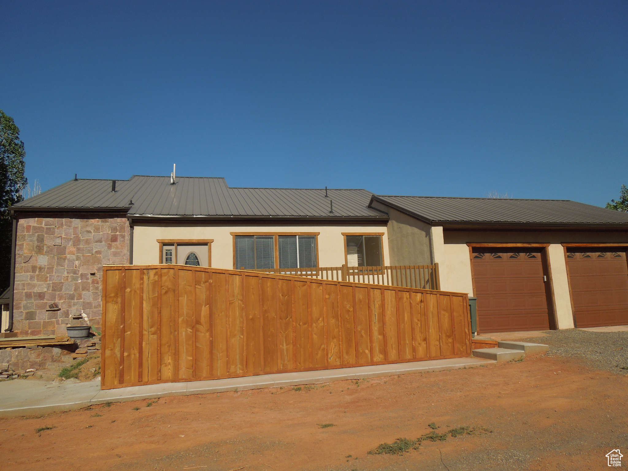 CASTLE VALLEY RIVER RANCHOS - Residential