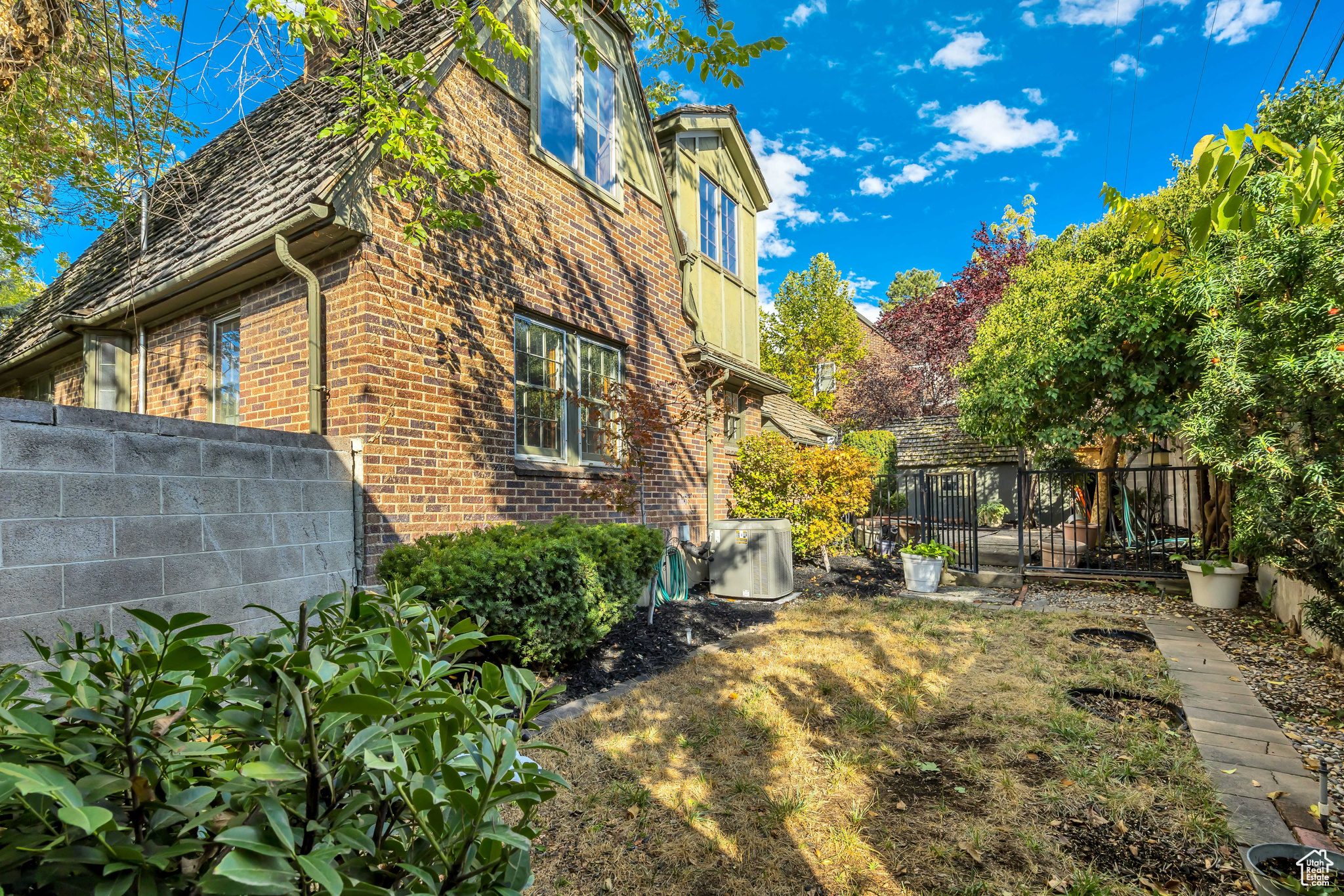 NORMANDIE HEIGHTS - Residential