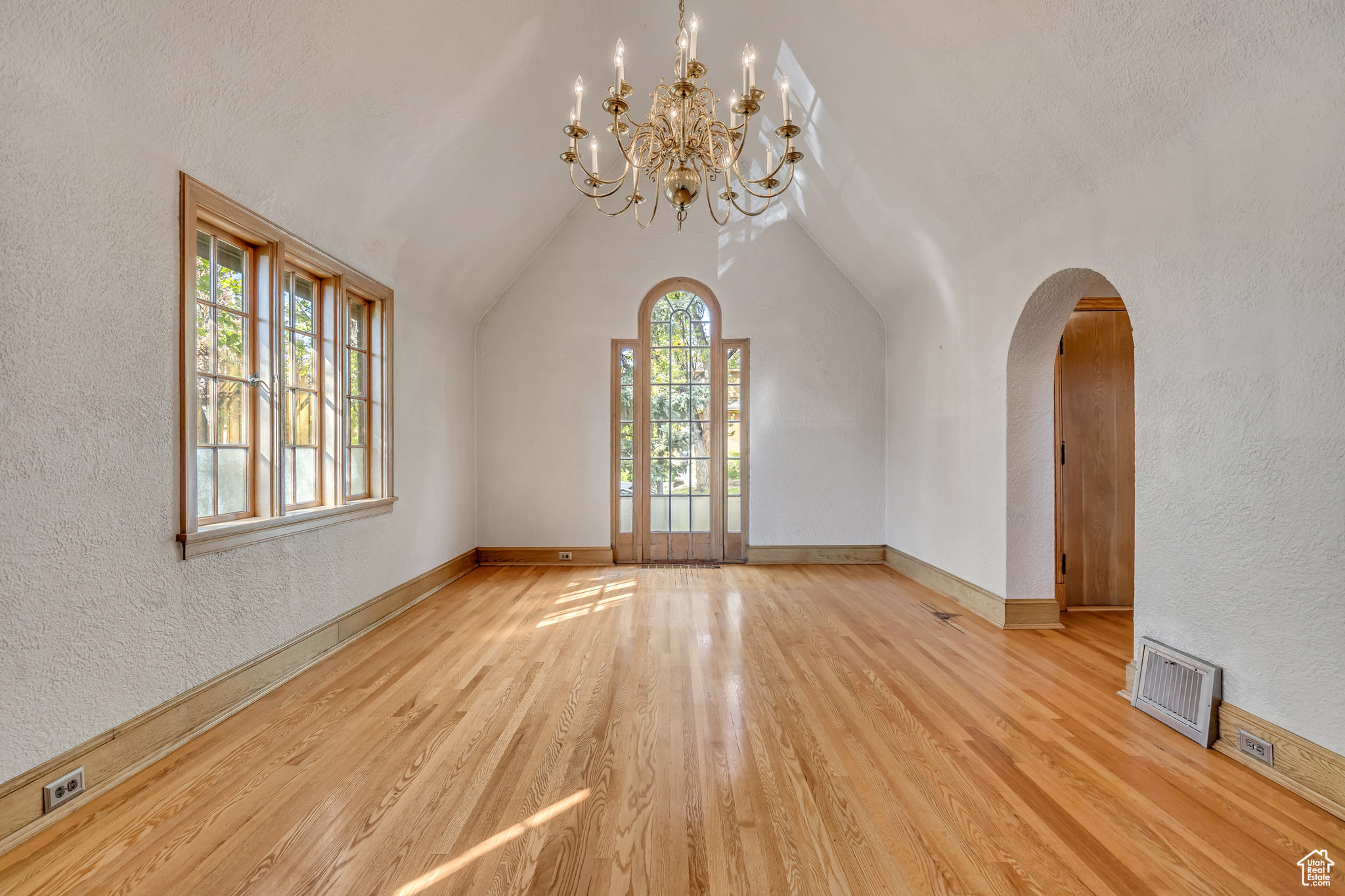 NORMANDIE HEIGHTS - Residential