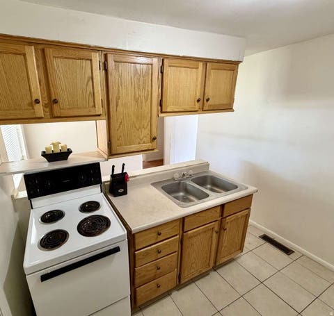 Tiny photo for 320 LINCOLN ST, American Falls, ID 83211 (MLS # 2174255)