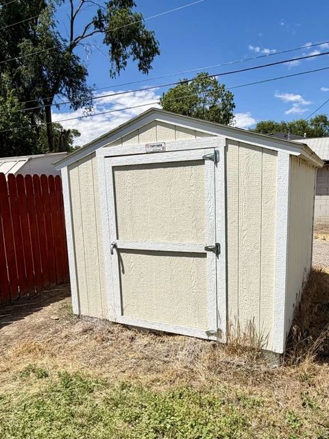 Tiny photo for 320 LINCOLN ST, American Falls, ID 83211 (MLS # 2174255)