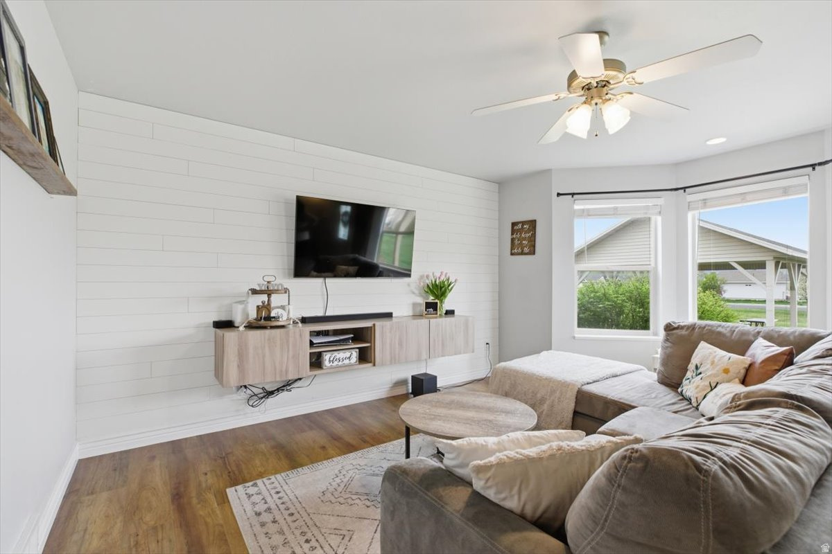 CASTLE VIEW - Residential