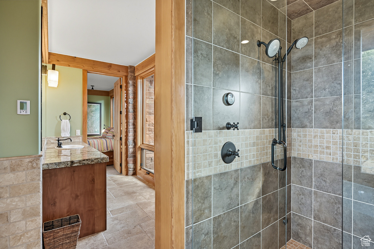 BLACK BOULDER MESA - Residential