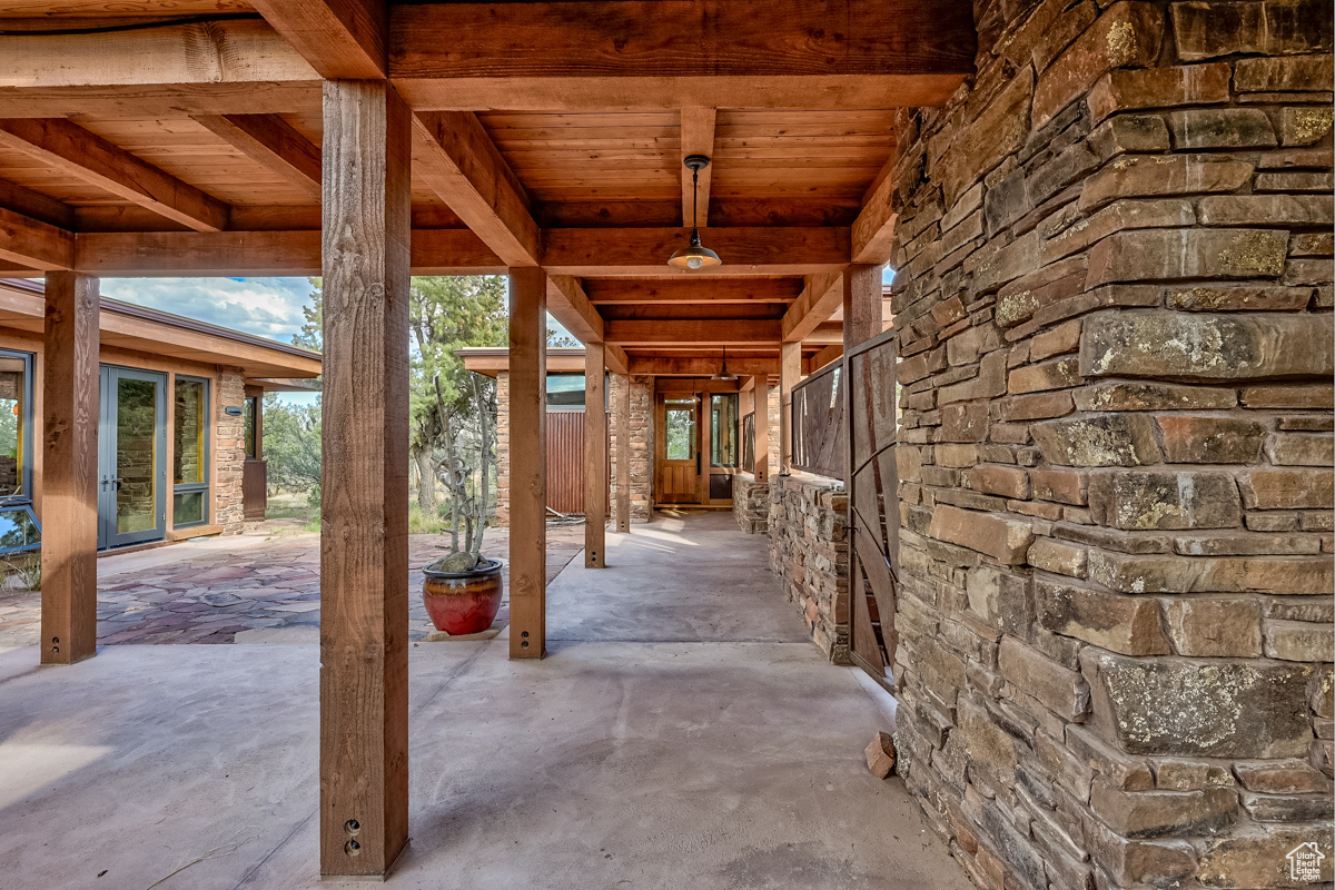 BLACK BOULDER MESA - Residential