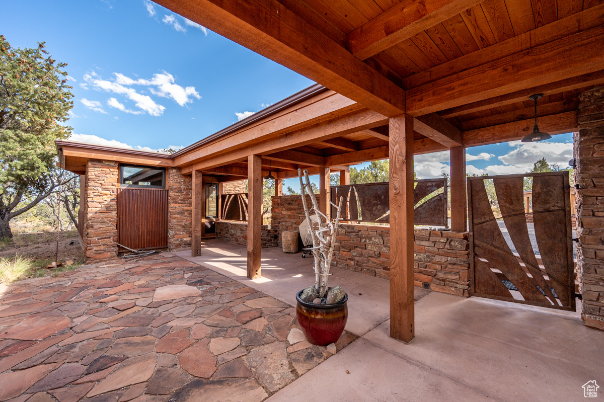 BLACK BOULDER MESA - Residential