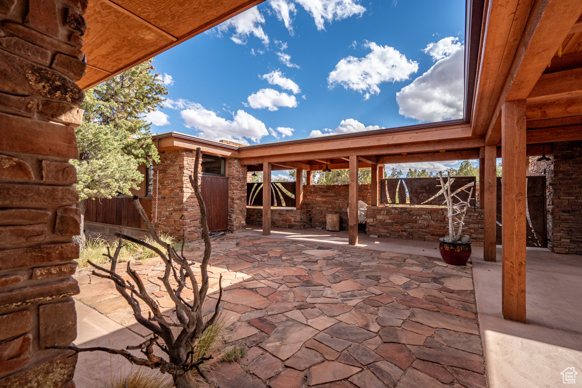 BLACK BOULDER MESA - Residential