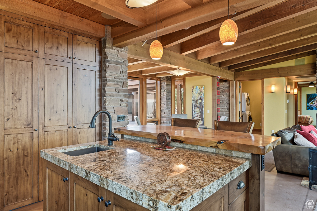 BLACK BOULDER MESA - Residential